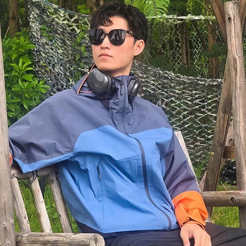 2-3 定制工作服選定制沖鋒衣軟殼拼色三合一