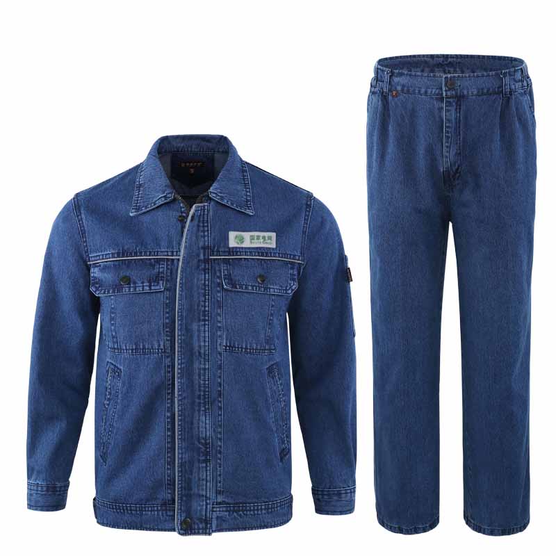 牛仔工作服穿起來感覺舒服嗎?