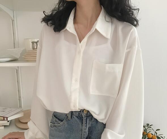 白色襯衫透明怎么內搭？