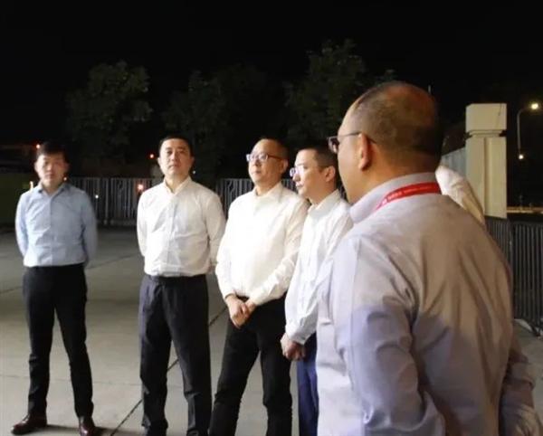 海航領(lǐng)導(dǎo)深夜體驗(yàn)北京寒風(fēng)